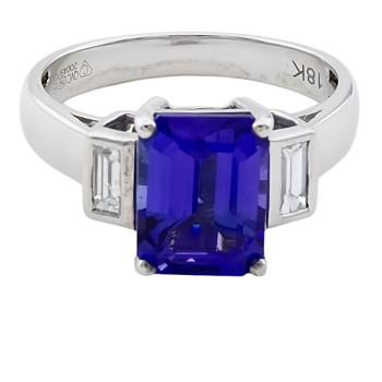 18ct white gold Tanzanite/Diamond Ring size M